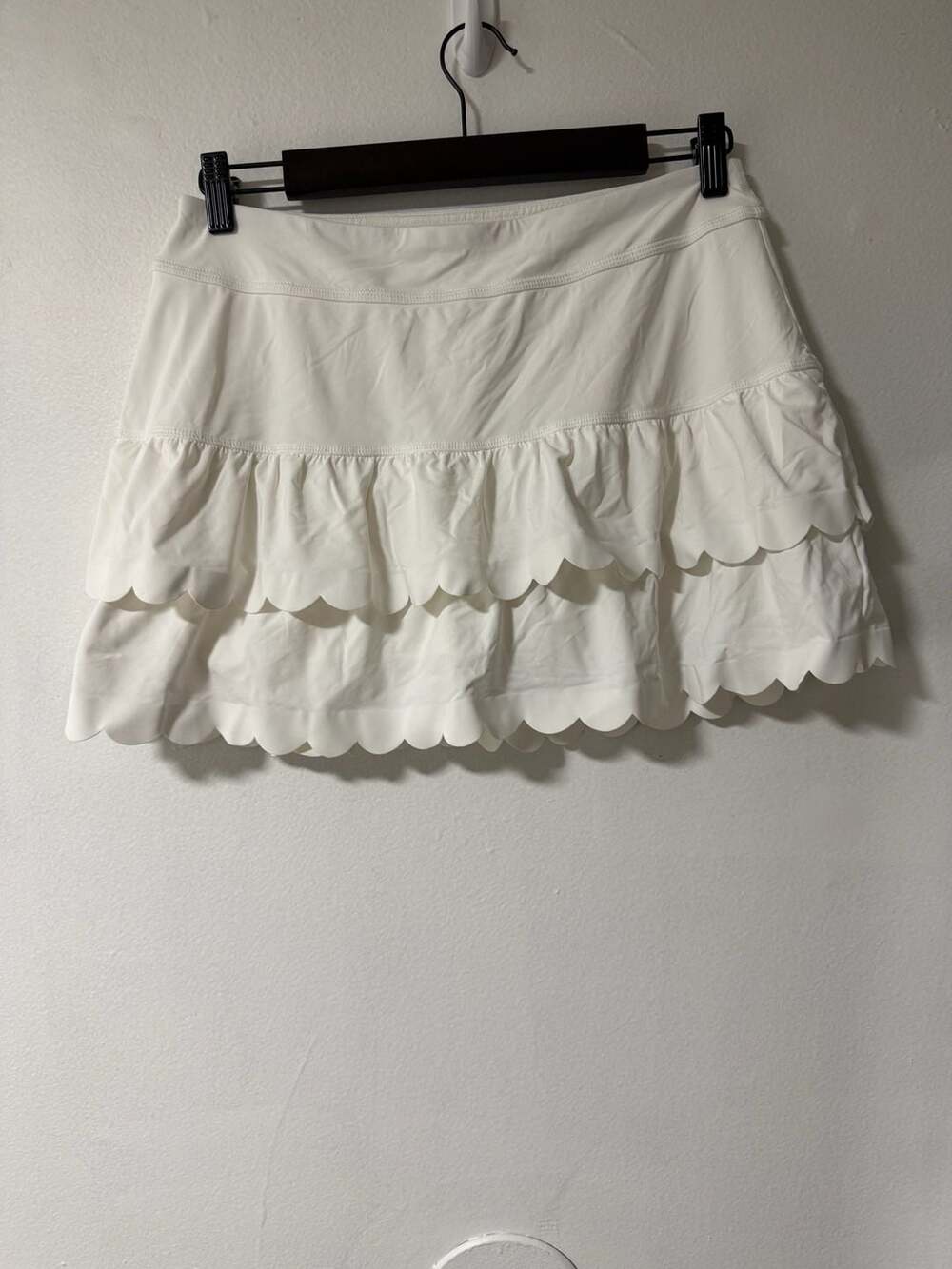 Lilly Pulitzer Luxletic Miesha Scallop Skort White Size M